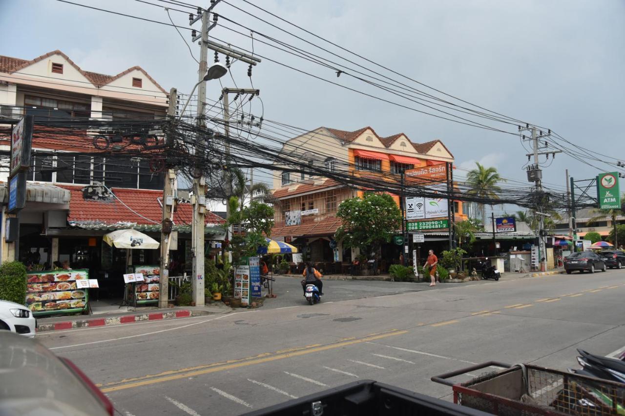 The Palm Delight Lodge Jomtien Beach Esterno foto